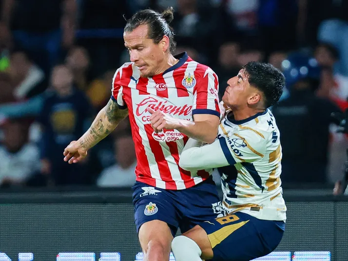Oso González no ve a Chivas-Pumas como un Clásico