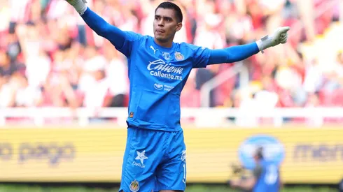Raúl Rangel podría salir de Chivas