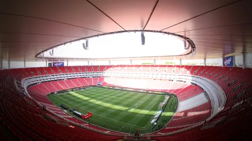 Así luce el Estadio Akron sin pasto por remodelación