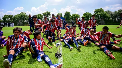 Chivas campeón Sub-14.