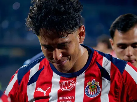 El dato que podría mandar a la banca a Luis Romo en Chivas