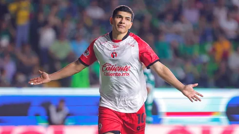 Kevin Castañeda brilla en Tijuana y deslumbra a la afición de Chivas.
