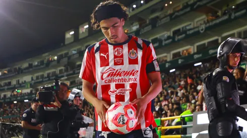 Érick Gutiérrez es aún jugador de Chivas.