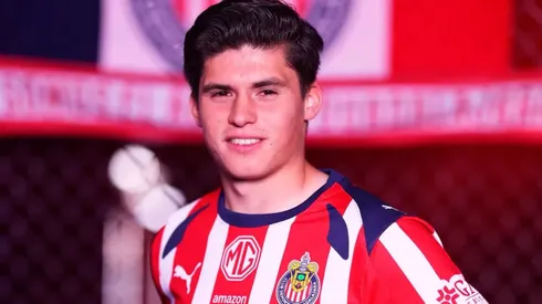 Jonathan Pérez debutó con Chivas en la Liga MX