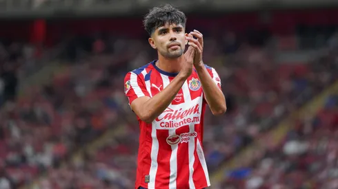 Ricardo Marín marcó el segundo gol en el triunfo de Chivas sobre Puebla por 5-0.