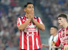 ¿Ángel Sepúlveda tiene una lesión en su rodilla?