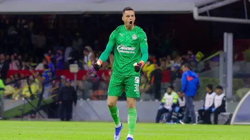 Óscar Whalley sería titular contra Necaxa.