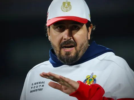Amaury Vergara admite doble dificultad el liderar a Chivas