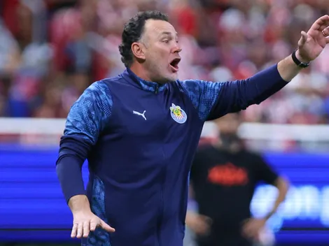 La reacción de Milito al conocer que Chivas enfrentará a Tigres en la Liguilla