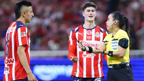 Katia Itziel es apuntada por no sancionar penal para Chivas.