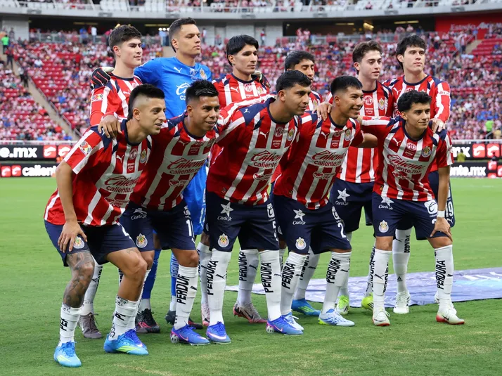 El jugador que generó debate entre la afición de Chivas