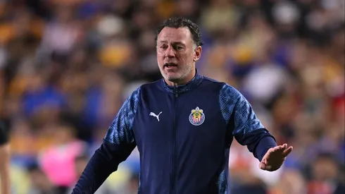 Elías Montiel no llegaría a Chivas.