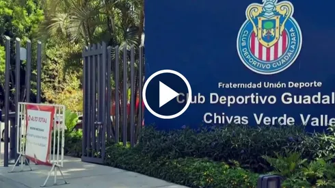 Así llegan jugadores de Chivas.