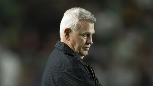 Javier Aguirre amenazó a los jugadores de Chivas.