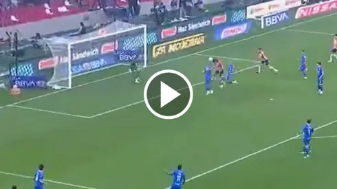 El golazo de cabeza de Ángel Sepúlveda contra Cruz Azul