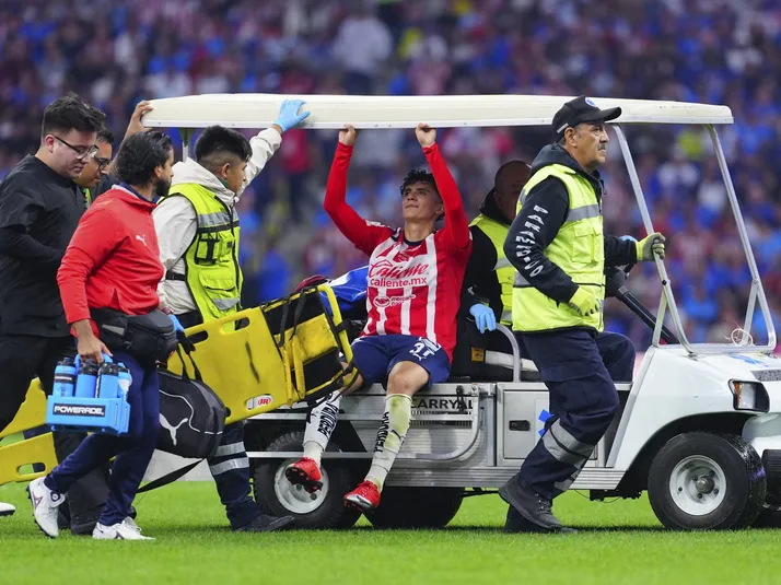 La otra tarjeta roja que le perdonaron a Cruz Azul y lesionó a Ledezma