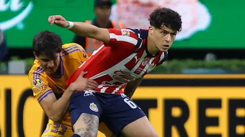 Sergio Aguayo suma minutos con Chivas en la Liguilla.