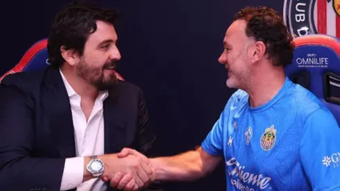 Amaury Vergara sostuvo una plática con Gabriel Milito