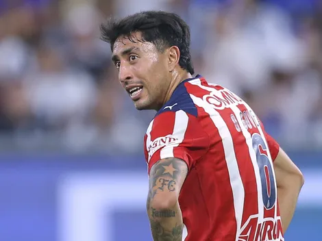 La reacción de la afición de Chivas a la emotiva dedicatoria de Omar Govea