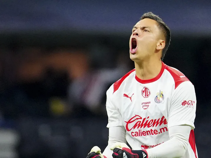 Óscar Whalley responde sobre los jugadores de Chivas que faltaron en Liguilla