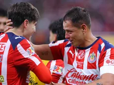 El emotivo video de Chicharito para darle la 14 de la Selección a la Hormiga