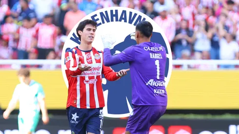 FC Copenhague quiere a cinco jugadores de Chivas.