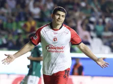 César Luis Merlo confirma que Kevin Castañeda está muy cerca de Chivas