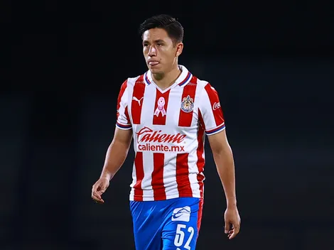 Descartan a Óscar Macías como probable refuerzo para Chivas