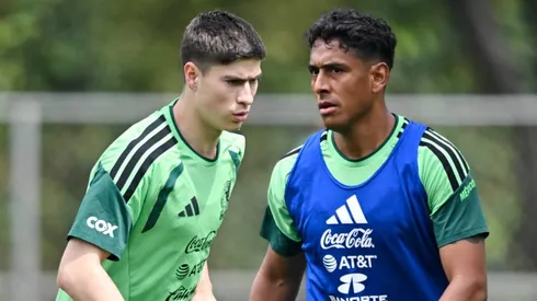 Armando González y Luis Romo no juegan de inicio en México.