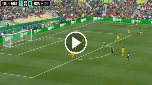 Golazo de Raúl Jiménez gracias al centro del Piojo.
