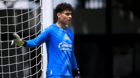 Érick Montiel se va de Chivas.