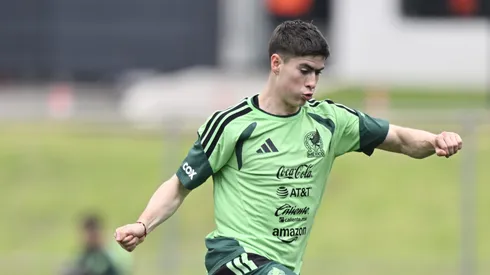 Armando González fue recibido como héroe hasta por la afición de Corea.