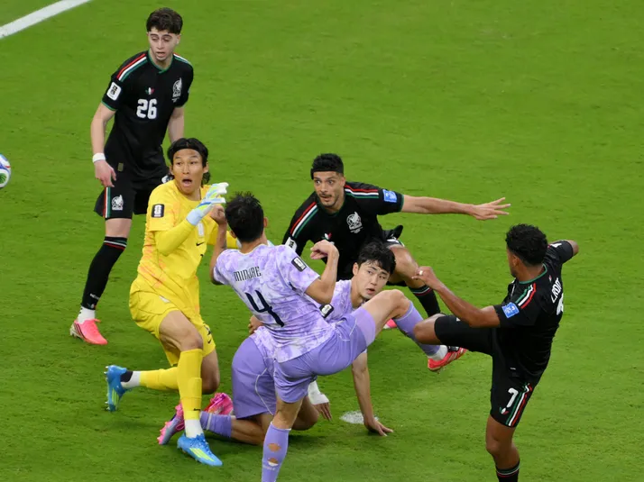 Artista le rinde enorme homenaje al gol de Luis Romo ante Corea