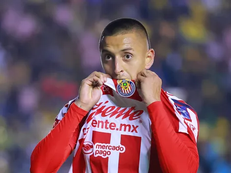 "Ya te extraño...": el emotivo mensaje de Roberto Alvarado a Chivas