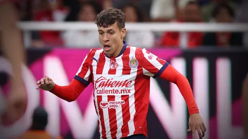 Chivas quiere deshacerse de él, pero le quedan 2 años de contrato