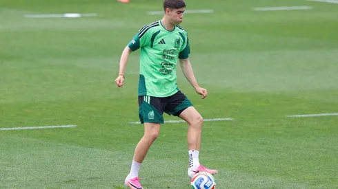Armando González mostró sus habilidades con el balón