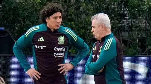 Javier Aguirre habló sobre el susto que provocó Guillermo Ochoa