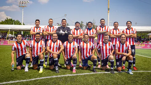 Emotivo gesto de las Leyendas de Chivas.