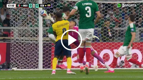 Raul Rangel salvó a México ante Ecuador.