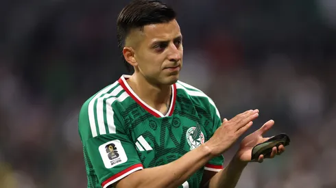 Roberto Alvarado figura en México.