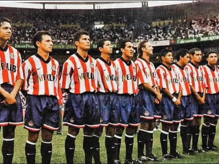 Confirman por qué Chivas y Nike no duraron un año juntos en el 97