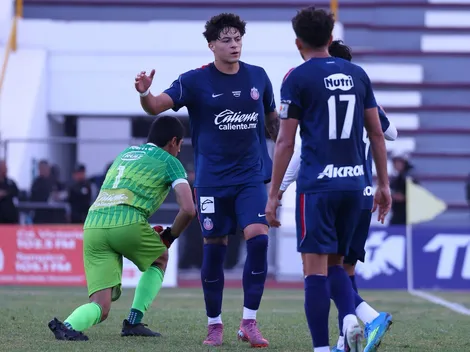 Sergio Aguayo vuelve a destacar ante posible salida de Armando González