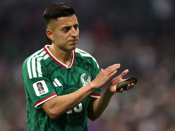 Revelan el plan B si Roberto Alvarado no puede iniciar ante Inglaterra