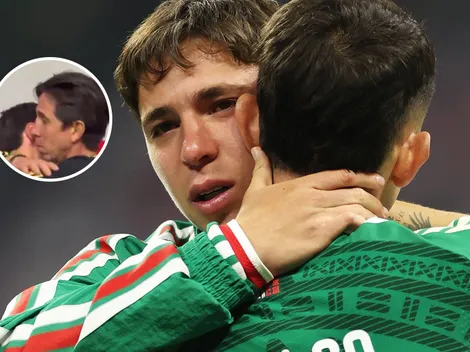 El emotivo abrazo de Mateo Chávez con su padre luego de la eliminación de México