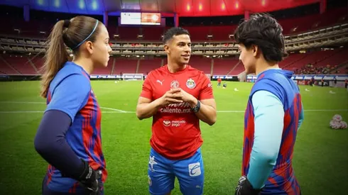 Elemento de Chivas Femenil confirma su salida de forma repentina