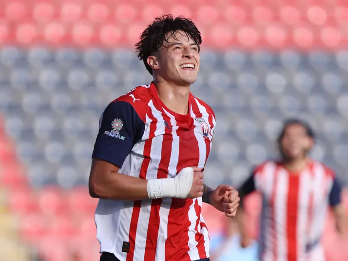 Sergio Aguayo sigue entrenando y alza la mano para no volver al Tapatío