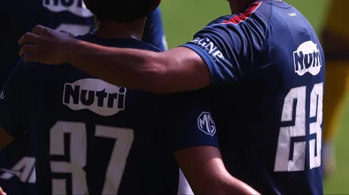 Chivas ha estado usando dorsales improvisados.