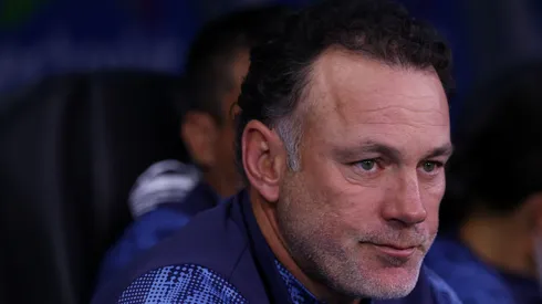 Gabriel Milito tiene avanzada su renovación con Chivas.