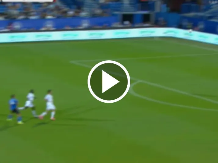 Daniel Ríos da qué hablar con golazo en el extranjero