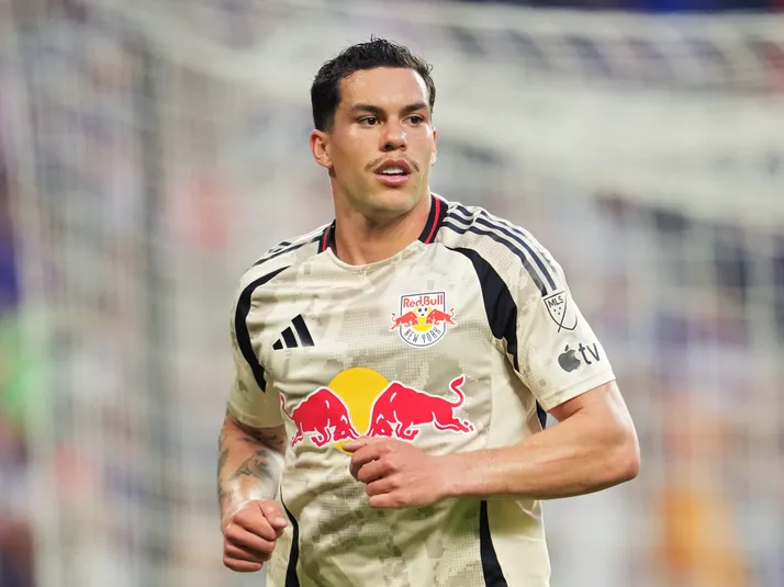 ¿Venderlo o que vuelva? El plan de Chivas con Cade Cowell
